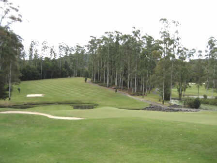 Bonville International Golf Resort 18th green and fairway