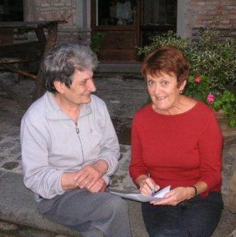 Maria & Liz discussing a recipe